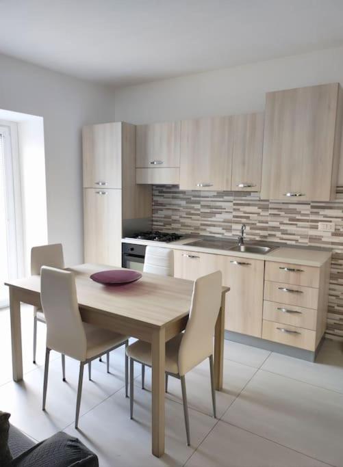 Central Rooms Agira Экстерьер фото